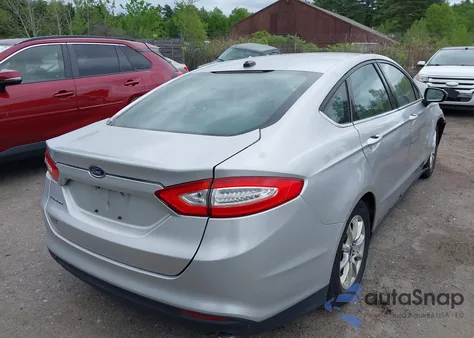 2015 Ford Fusion S из США, поврежденный, VIN 3FA6P0G79FR134089